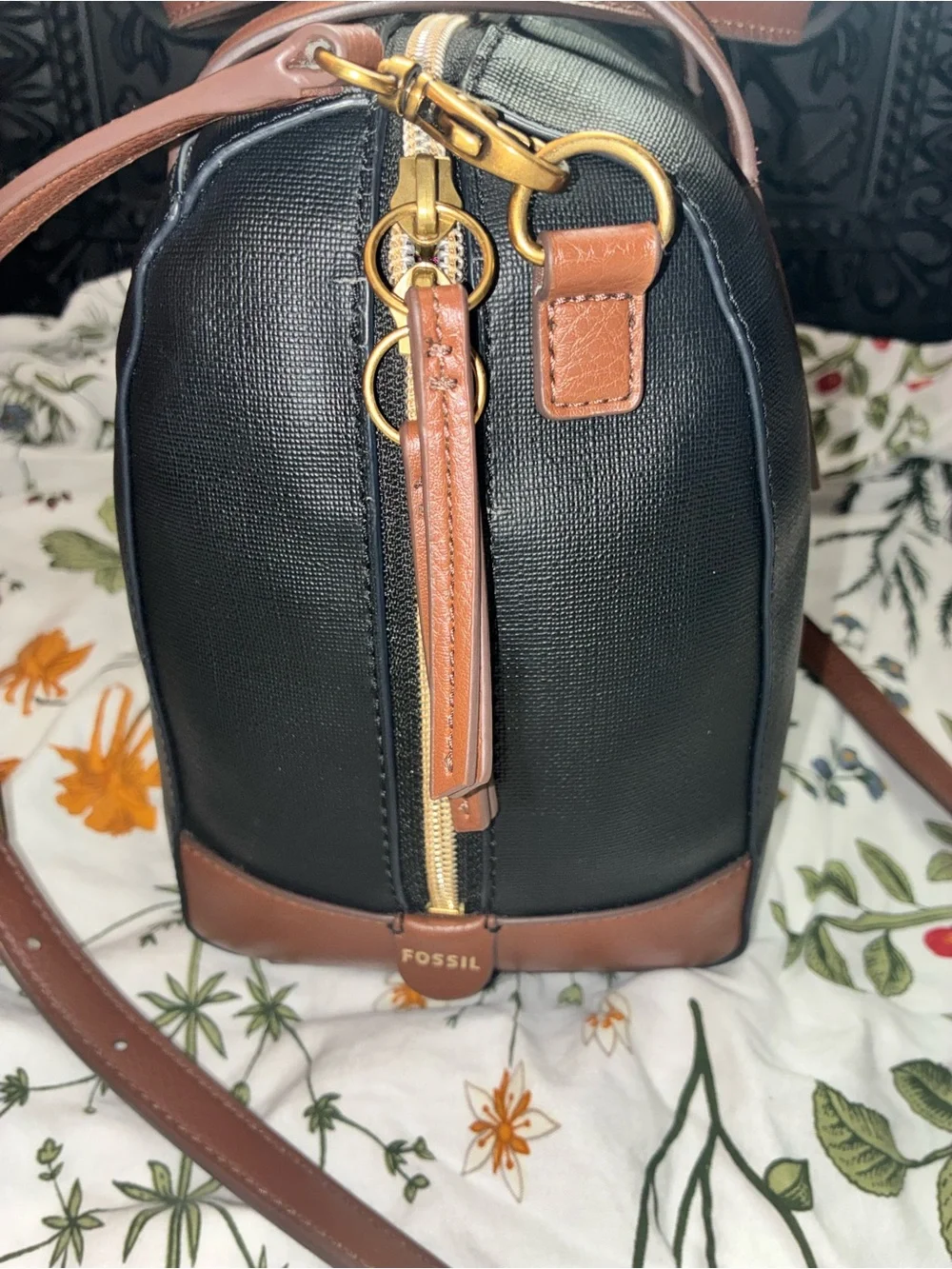 Fossil Women’s Black and Brown Leather Crossbody Bag